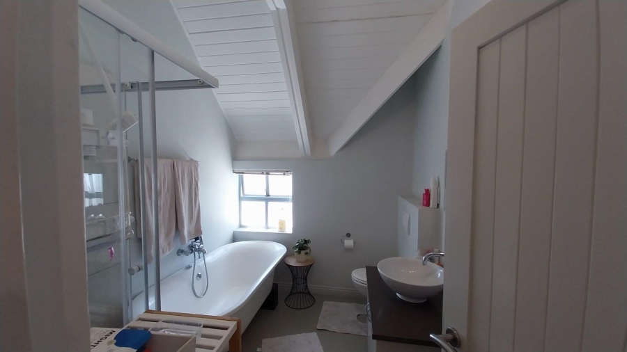 To Let 3 Bedroom Property for Rent in Big Bay Western Cape